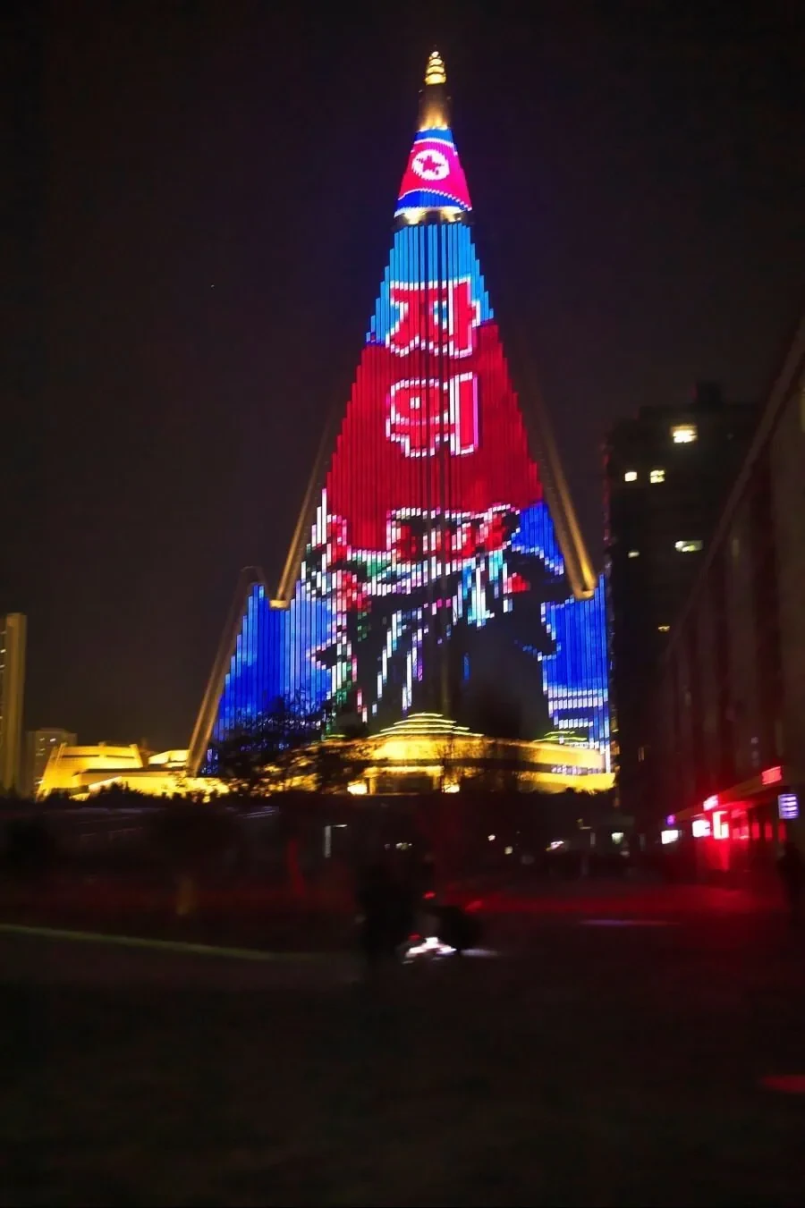 180a3e587644e8241.jpg 자위왕 김정은