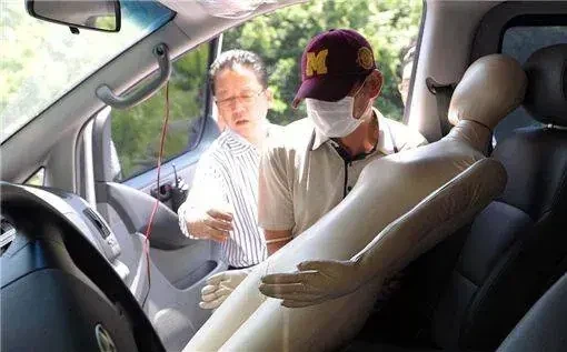 뺑소니 교통사고로 사망 후 버려진 초등학생에게 총상이 있던 이유.jpg_7.webp