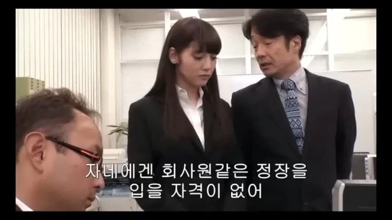 깐깐한 회사에서 이면지 양면 안쓰면 해야하는 일.jpg_2.webp