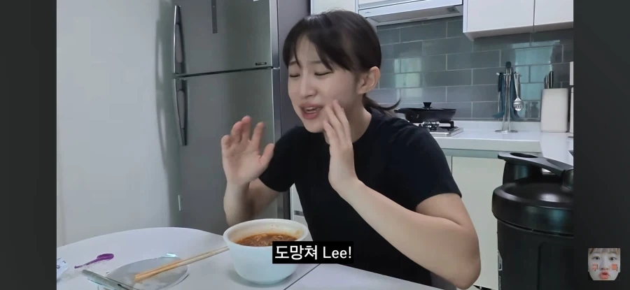 일반인이 애니를 보면 생기는 일_18.webp