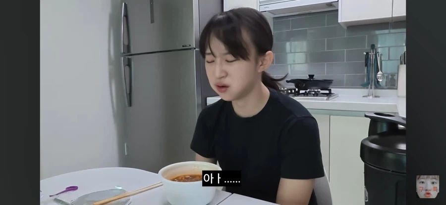 일반인이 애니를 보면 생기는 일_20.webp