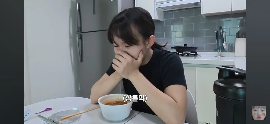 일반인이 애니를 보면 생기는 일_21.webp