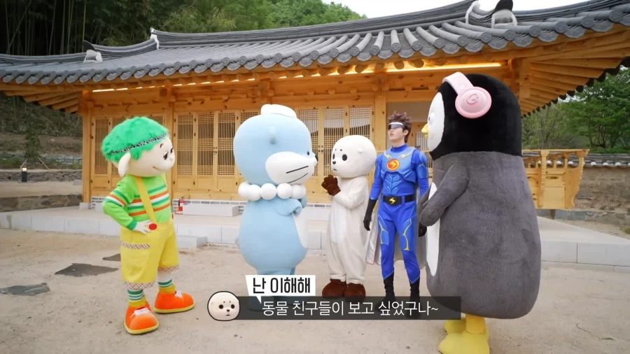 갈굼받는 국산 히어로.jpg_1.webp