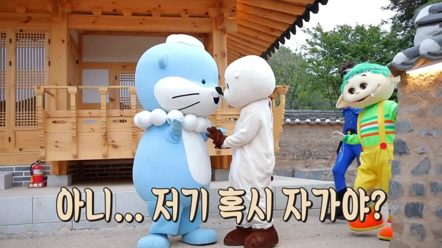 갈굼받는 국산 히어로.jpg_5.webp