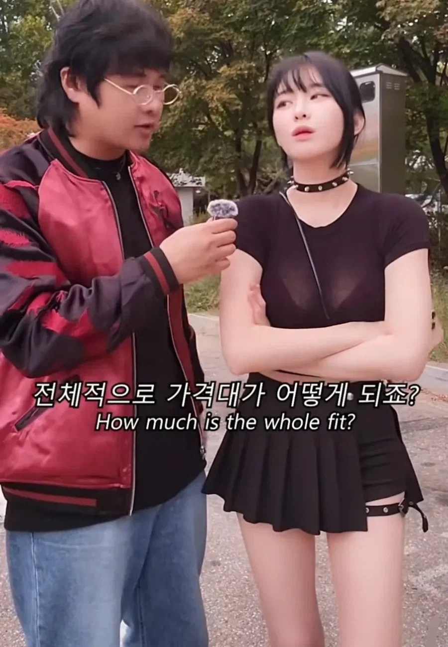 100만원 가치의 옷을 입고 다니는 여자.jpg_1.webp