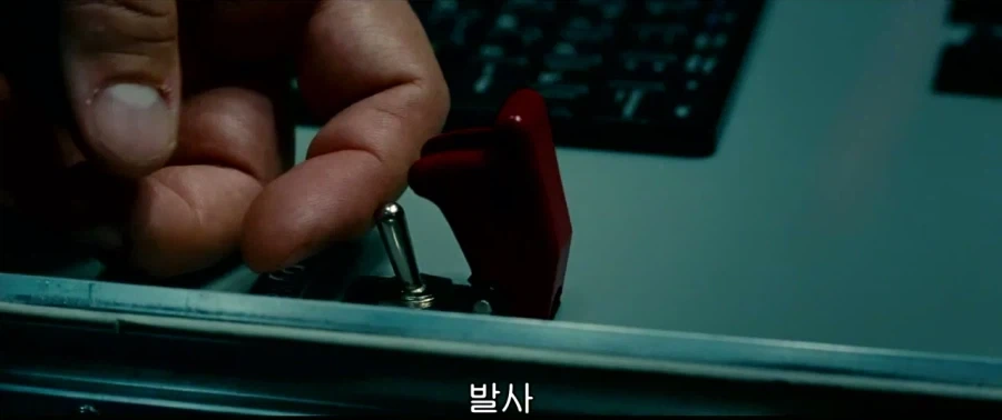 세계 각국들이 핵을 쏘는 영화_14.webp