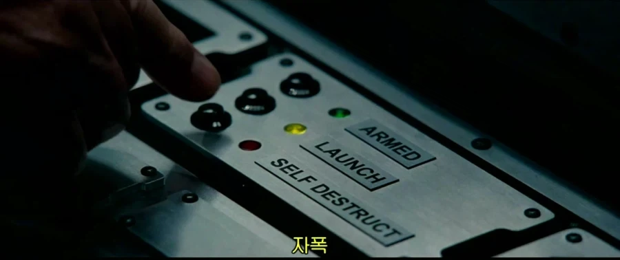 세계 각국들이 핵을 쏘는 영화_32.webp
