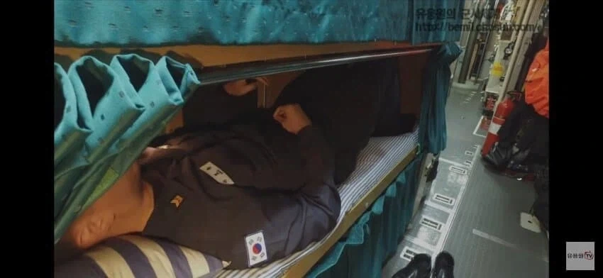 국가별 전투함 승조원실 비교_8.webp