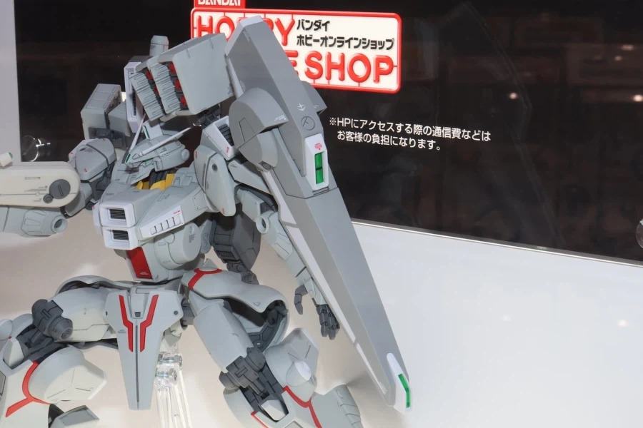MG 건담 Mk-Ⅴ 연방 컬러 도쿄점 전시 사진_6.webp