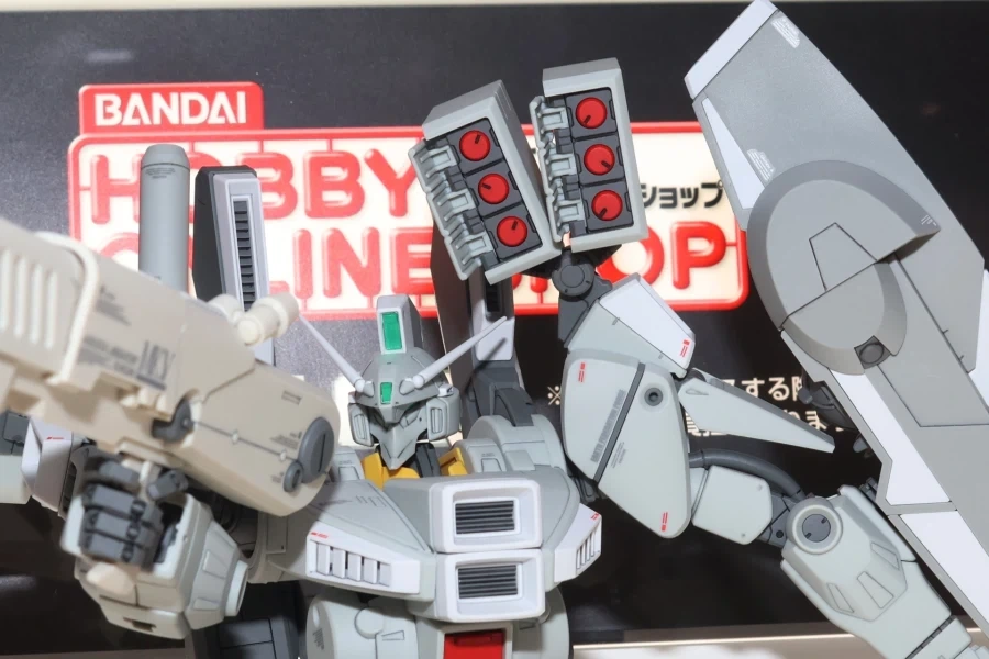 MG 건담 Mk-Ⅴ 연방 컬러 도쿄점 전시 사진_7.webp