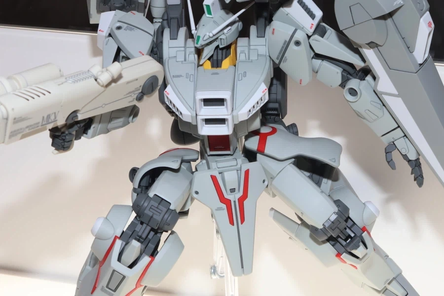 MG 건담 Mk-Ⅴ 연방 컬러 도쿄점 전시 사진_12.webp