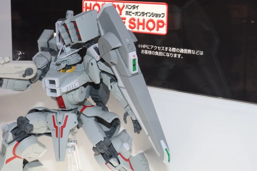 MG 건담 Mk-Ⅴ 연방 컬러 도쿄점 전시 사진_13.webp