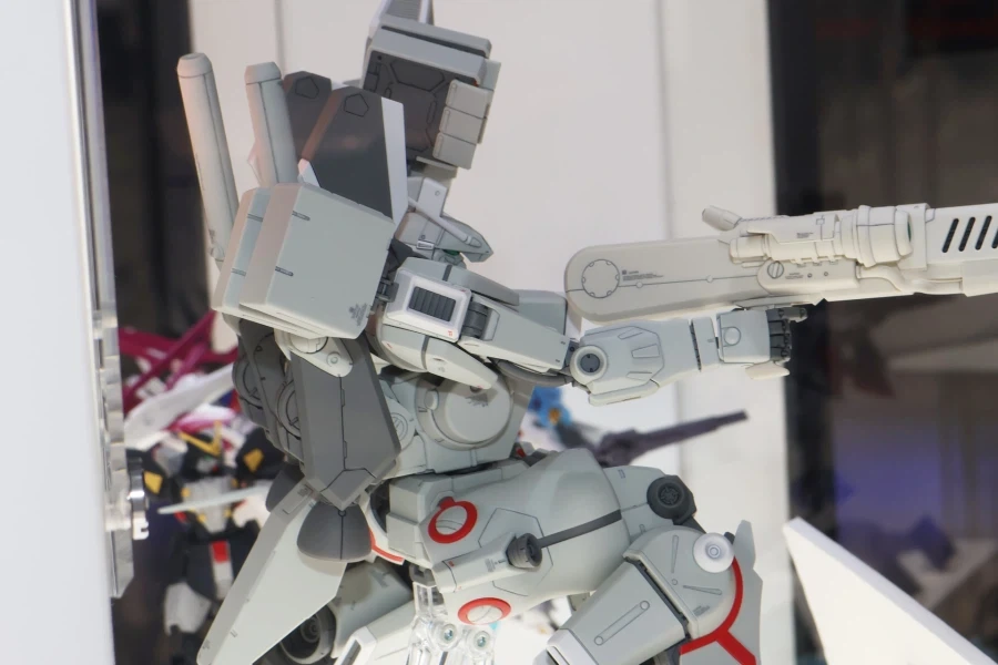 MG 건담 Mk-Ⅴ 연방 컬러 도쿄점 전시 사진_24.webp