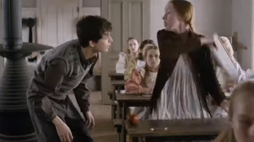 Anne with an E - Anne hits Gilbert with a slate (S1_E3) 0-53 screenshot.png