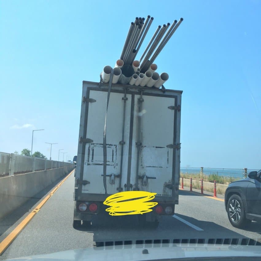 도로위에서 가까이하고 싶지 않은 타입들.jpg_12.jpeg