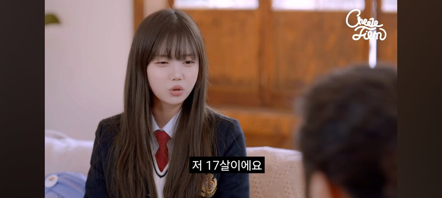 여고생이 아저씨 집에 찾아온 이유_49.jpg