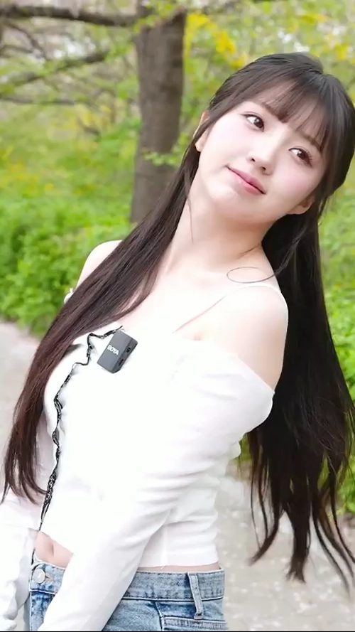 05년생 아이돌 gif_3.webp