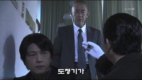 유괴범 수사를 맡은 형사 : 수사를 방해하면 가만두지 않겠어!_34.jpg