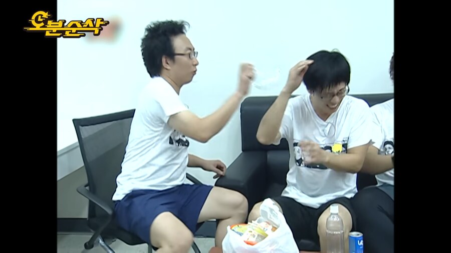 박명수가 유재석한테 CD를 던진 사건의 진실_9.png