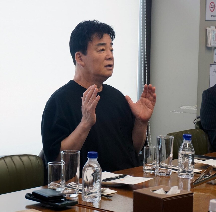 백종원 대표 “개인 아닌 더본코리아 흔들려는 게시물, 법적 조치 준비_1.jpg