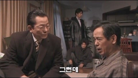 돈의 노예로 부려지던 남자가 선택한 최악의 행동_49.jpg