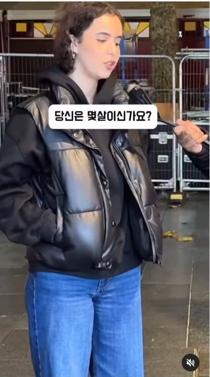 서양인들 나이 맞추기ㄷㄷㄷ_25.jpg