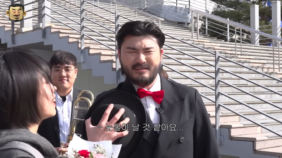 막내pd 졸업 축하하러 와준 가터벨트님_4.png