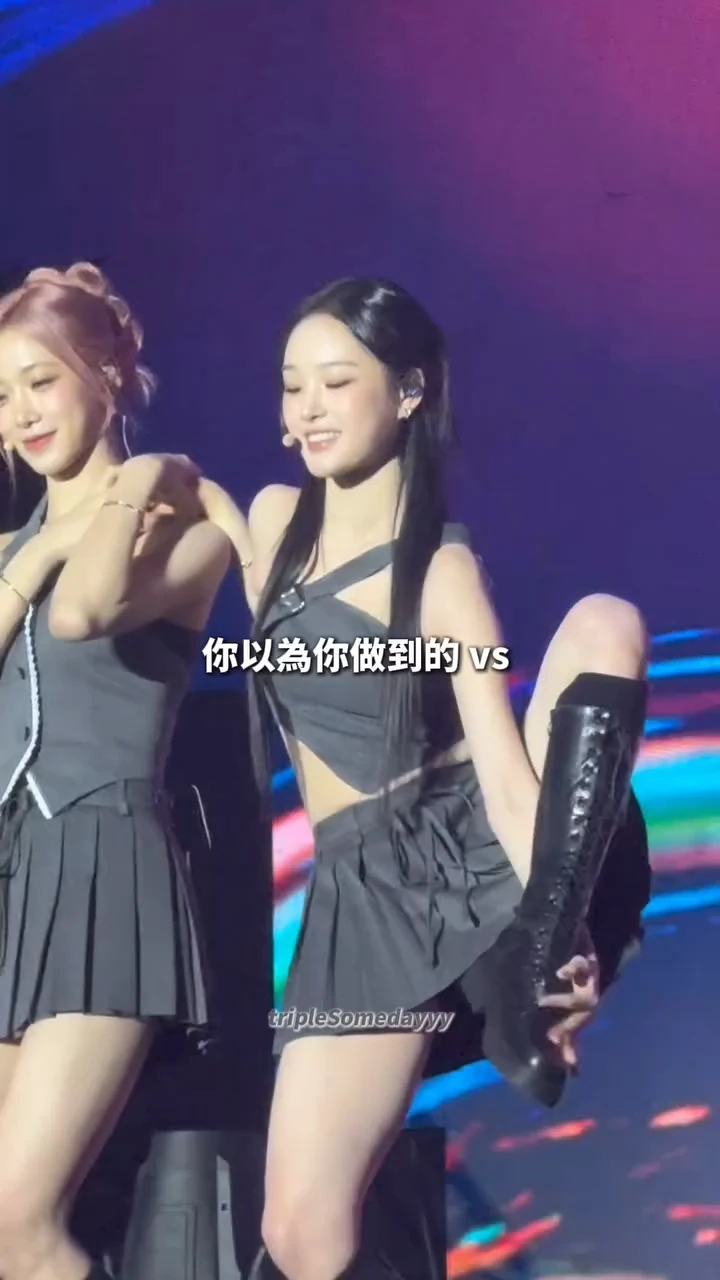 호불호 갈리는 자세 gif_1.webp