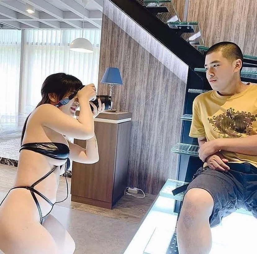 남자사람 사진 찍어주기_1.webp