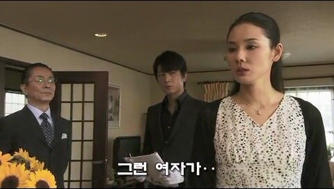 길거리에 버려져있던 여자 시체의 정체_39.jpg
