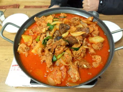 의외로 닭도리탕과 유사한 음식.jpg_1.webp