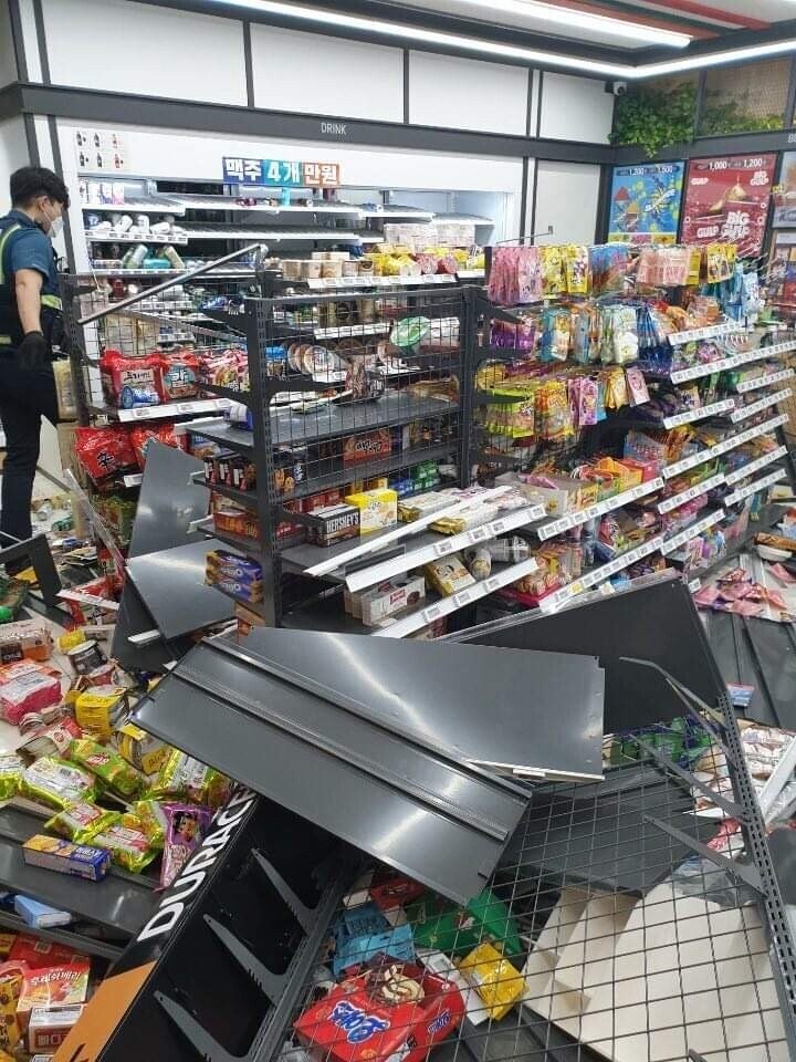 역대급 편의점 진상 .jpg_3.jpg