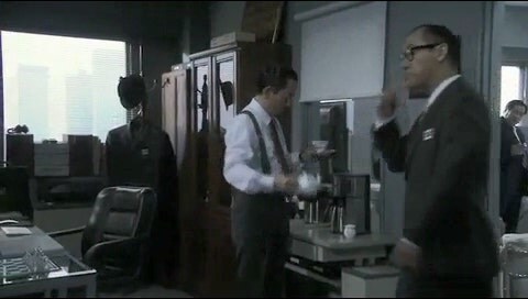 30만원짜리 슈트 자랑하러 왔다가 처맞고 감 ㅋㅋㅋ_1.jpg