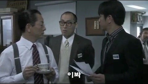 30만원짜리 슈트 자랑하러 왔다가 처맞고 감 ㅋㅋㅋ_21.jpg