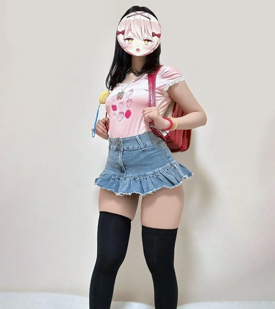 란도셀 매고 사진찍은 26세 독신 일본 여성_1.webp
