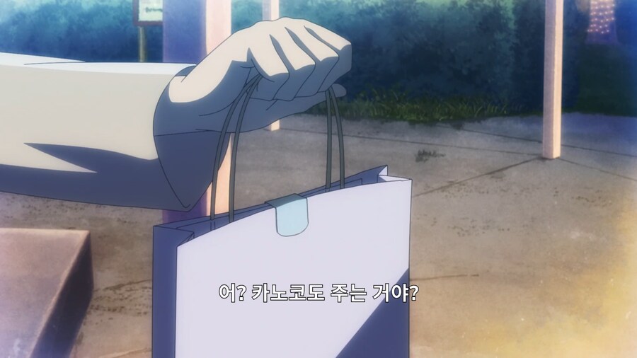일본 애니에서 묘사한 여자들의 기싸움_30.png