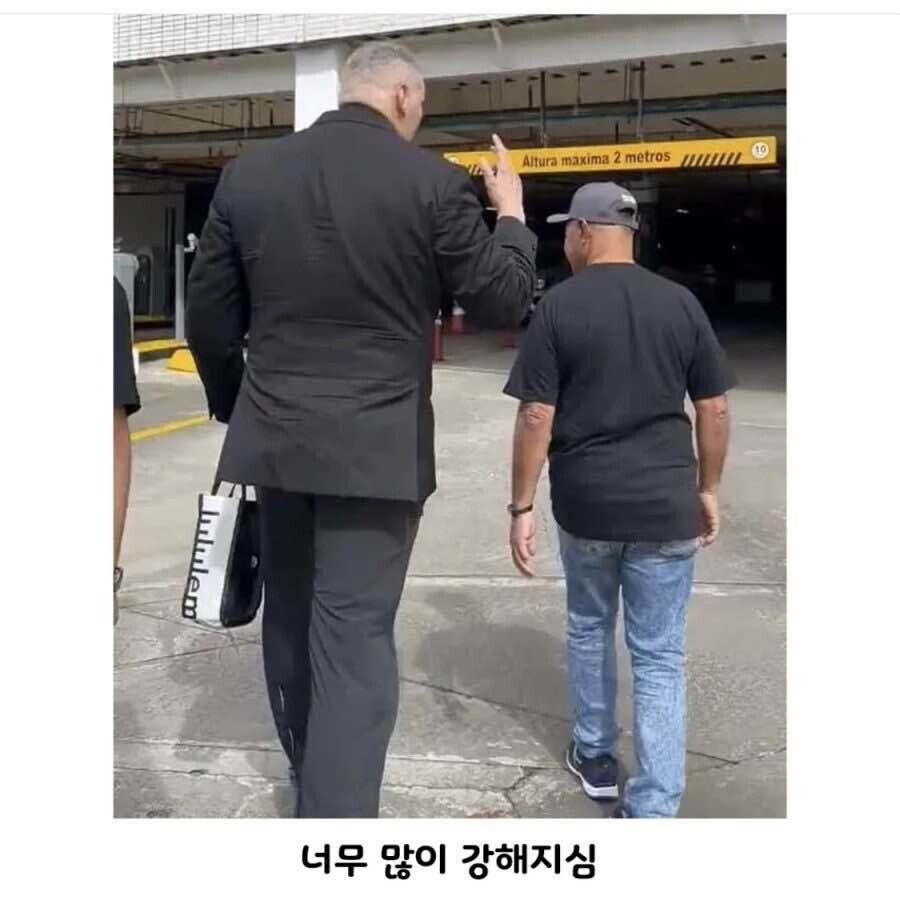 인간에 대한 존중은 두려움으로 부터 나온다._5.jpg