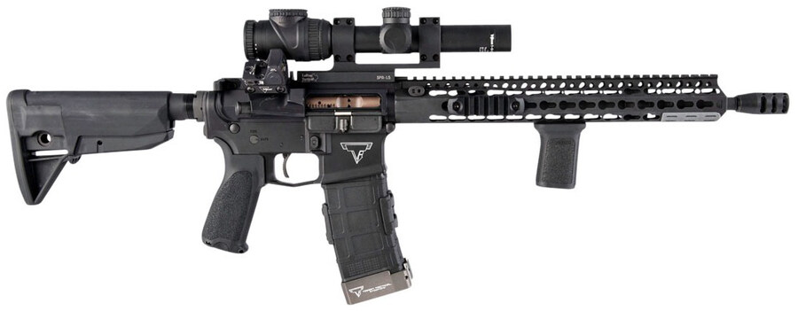 영화로 유명해진 AR-15 커스텀 총기_4.jpg