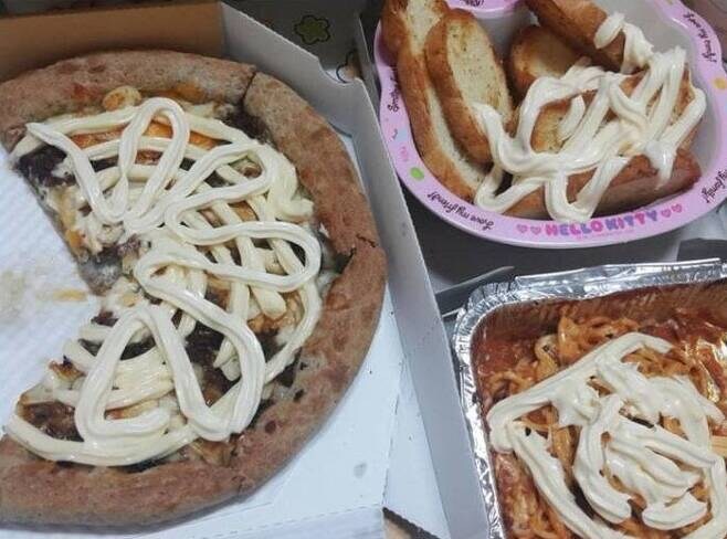 맛잘알이 피자먹는법_1.jpg