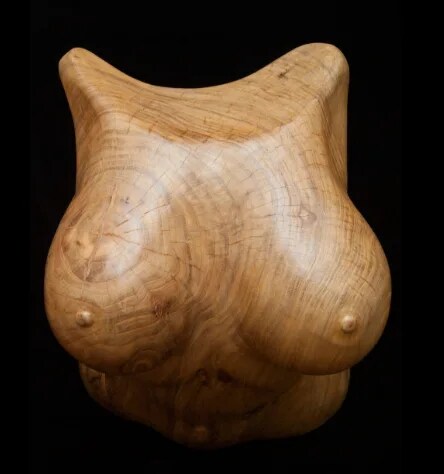 Wooden Chest를 주문한 고객이 이유는 모르겠지만 화낸다._1.png