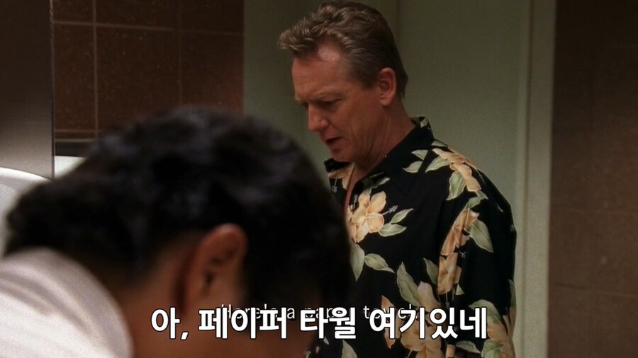 영어 못 하는 거 알자 한국어 써주는 착한 외국인_1.jpg