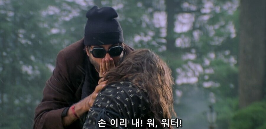눈에 뵈이는게 없는 애새끼 참교육하는 아저씨.jpg_5.jpg