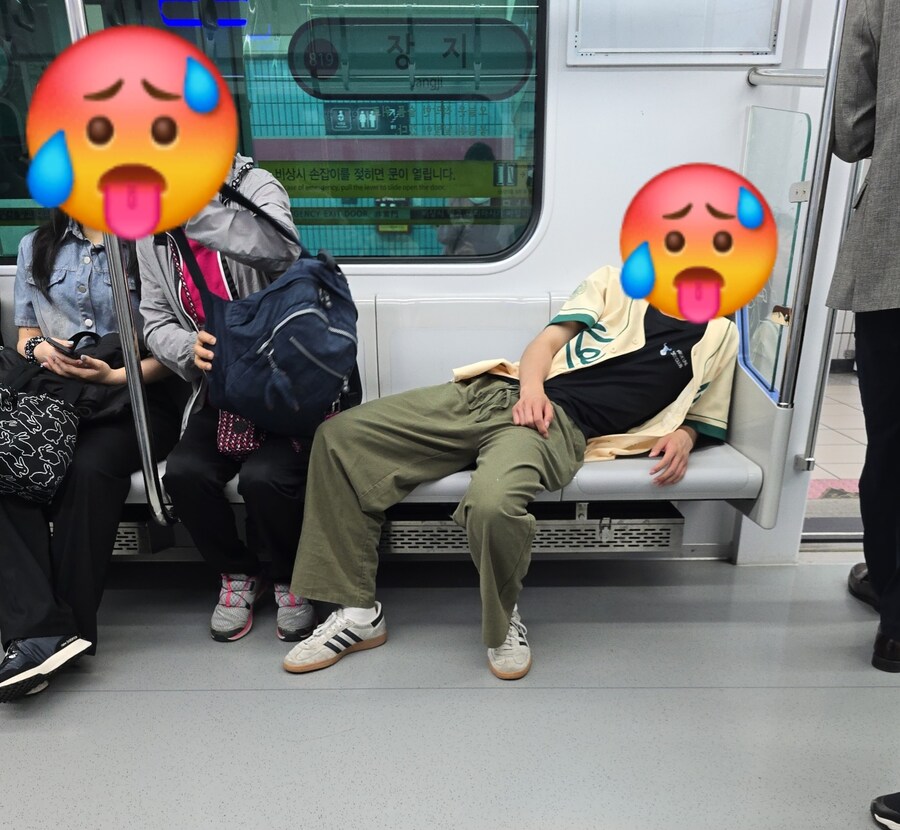 피곤한 청년_1.jpg