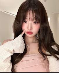 장원영 보면 비현실적이더라. 마치 한폭의 그림과 같더라구_3.jpg