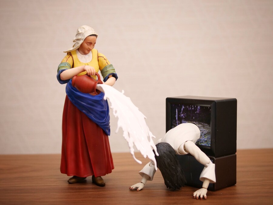 우유를 따르는 여인.jpg_3.jpg