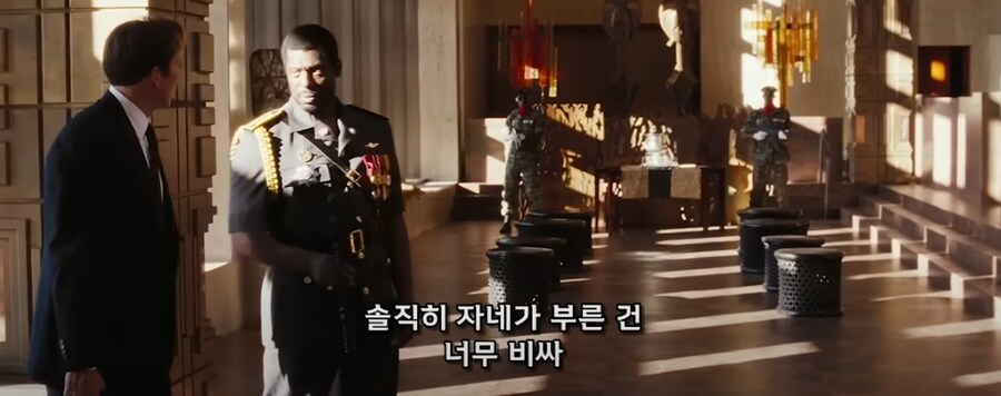 무기상이 독재자 앞에서 살아남는 법_2.png