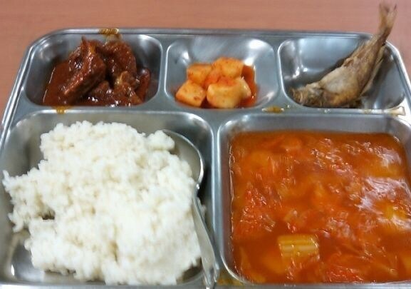 조국과 부모니게 감사한 마음으로 식사_1.jpg