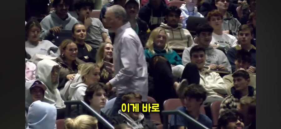 미국인에게 K-예절 전파하는 교수님_21.jpg