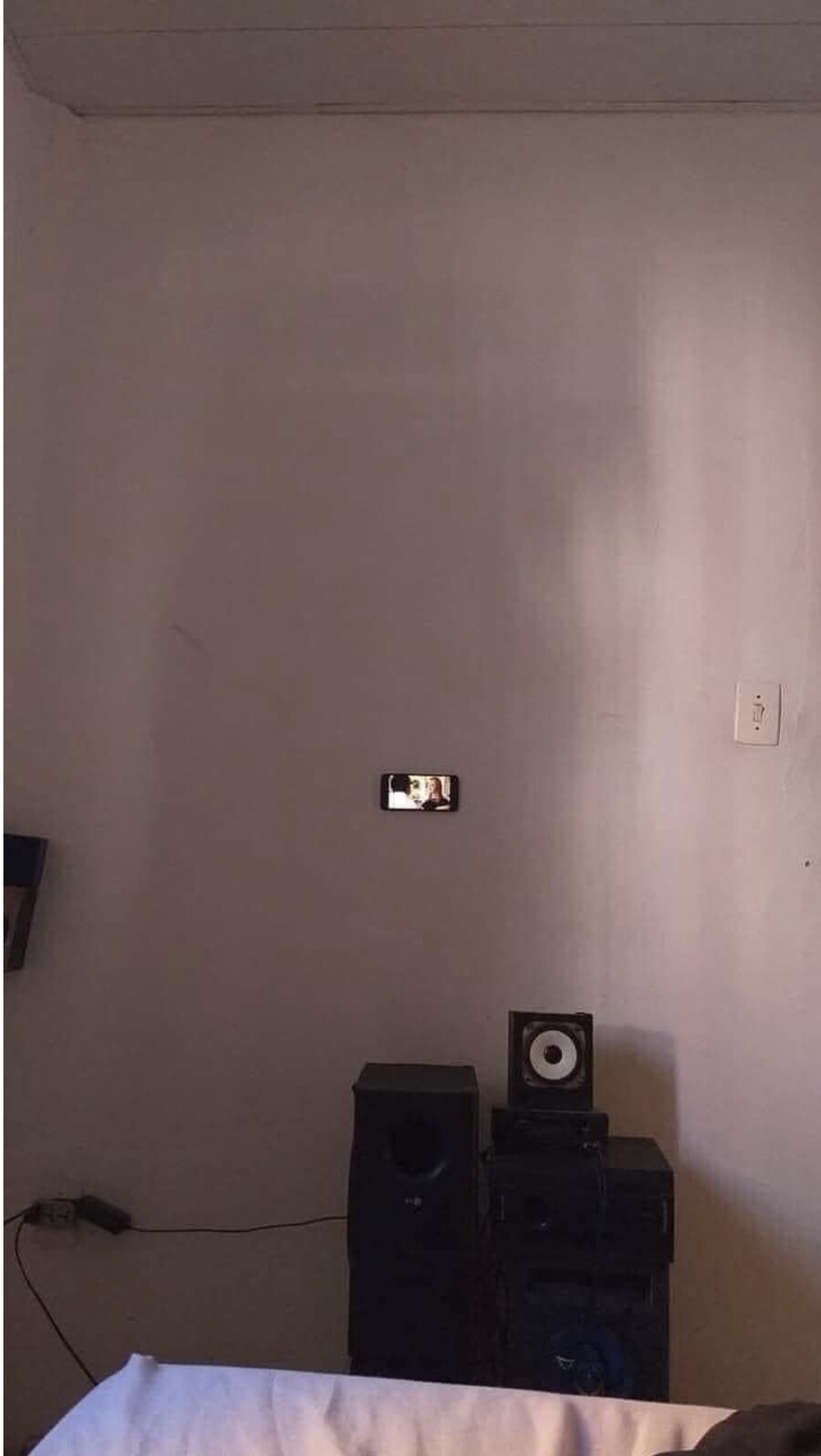 백만원짜리 벽걸이 TV_1.jpg