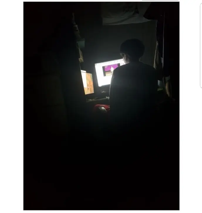 오빠샛기 나 자고 있을 때 컴퓨터로_2.webp